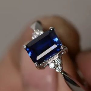 Sapphire & Rhinestones 925 Silver Size 7 Ring NEW